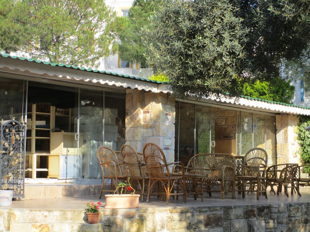 Club Mackerel Holiday Village Foça Exteriör bild